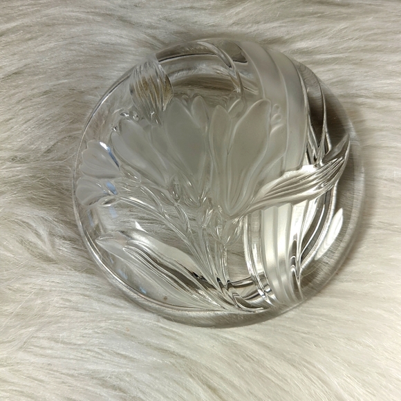 Studio Nova Gilded Iris Round Candy Dish or Trinket Dish 5” Made in Japan - Picture 3 of 7